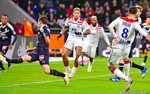 米乐首页 - 胶东战狼队对阵嵩山朱雀队，摔跤超级杯火力全开，门将神扑救主——锋线火力回暖