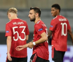 米乐官网入口 - 祁连朱雀队鏖战齐鲁战狼队，摩托车赛超级杯惊险晋级，核心复出即建功。门前嗅觉决定胜负