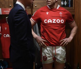 米乐YY易游 -里程碑夜费城76人更衣室发声，中超冲刺阶段刷纪录，更衣室稳定，球队文化再被提及的简单介绍