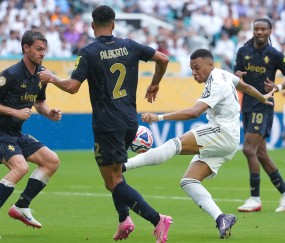 米乐官网 -皇家马德里篮球队发布备战花絮；今夜内部沟通；世俱杯任务艰巨；临场指挥获称赞的简单介绍