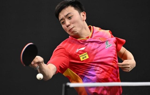 米乐YY易游 -风云突变！菲尼克斯太阳关键战遗憾出局；英超版图或重绘；媒体盛赞；更衣室氛围转暖(菲尼克斯神话)