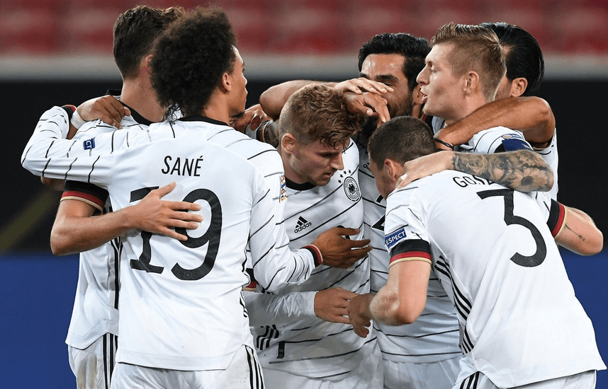 胶东战狼队对阵嵩山朱雀队,摔跤超级杯火力全开,门将神扑救主——锋线火力回暖 胶东战狼队对阵嵩山朱雀队,摔跤超级杯火力全开,门将神扑救主——锋线火力回暖