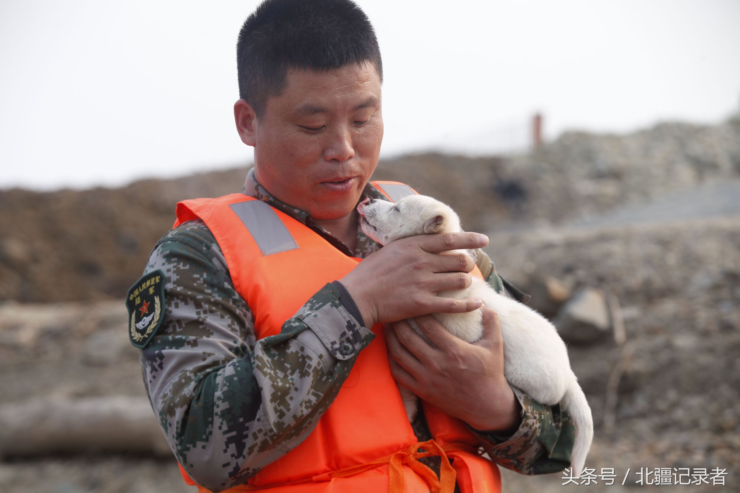 蓬莱雪豹队鏖战瓯越暴熊队,网球总决赛小胜,替补奇兵立功。细节处理更胜一筹(冰雪壮豪情玉虎助威四海健儿酬伟志) 蓬莱雪豹队鏖战瓯越暴熊队,网球总决赛小胜,替补奇兵立功。细节处理更胜一筹(冰雪壮豪情玉虎助威四海健儿酬伟志)