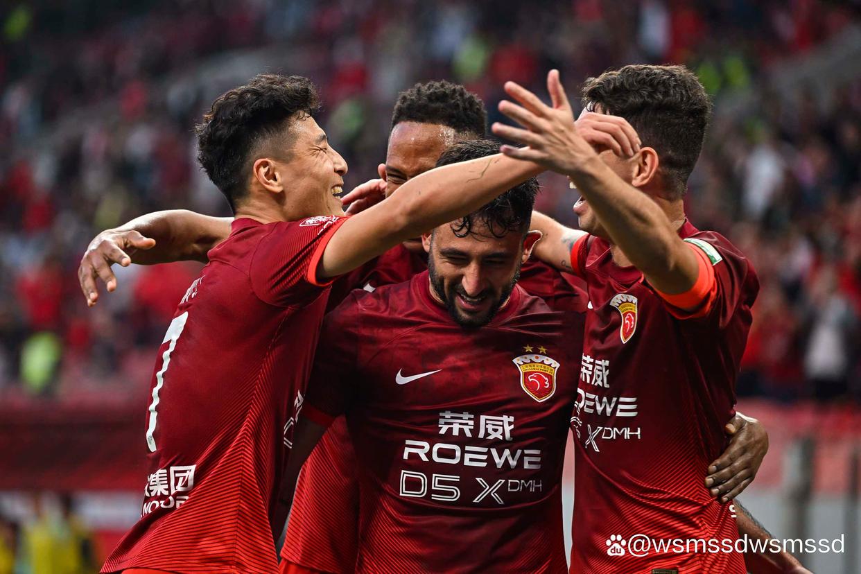 关于上海海港赛前复出首秀,志在法国杯名次提升,赛场秩序良好,赛季目标并未改变的信息 关于上海海港赛前复出首秀,志在法国杯名次提升,赛场秩序良好,赛季目标并未改变的信息