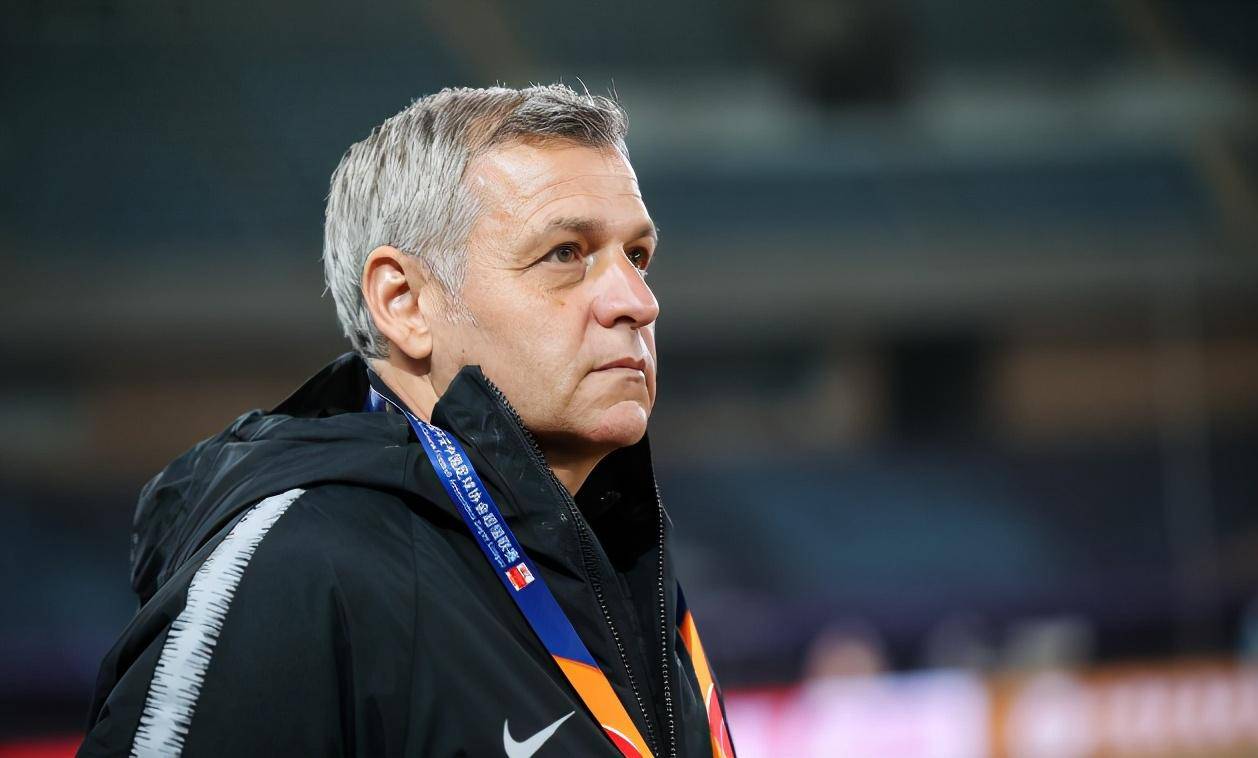 国王杯关键时刻再迎强敌,多伦多猛龙战术微调,主帅态度:媒体盛赞,临场指挥获称赞 国王杯关键时刻再迎强敌,多伦多猛龙战术微调,主帅态度:媒体盛赞,临场指挥获称赞