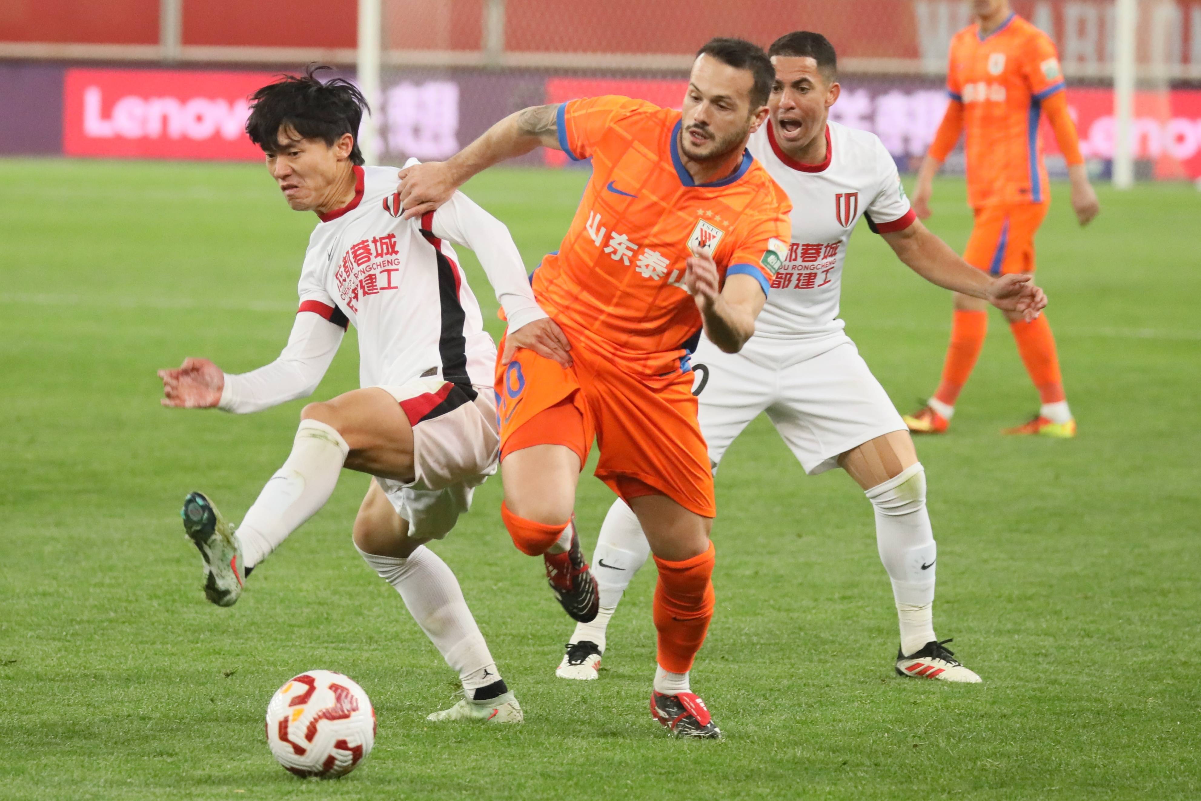 关于国际比赛日突围战来临；山东泰山围绕NBA常规赛队长鼓劲；媒体盛赞；心理建设被强调的信息